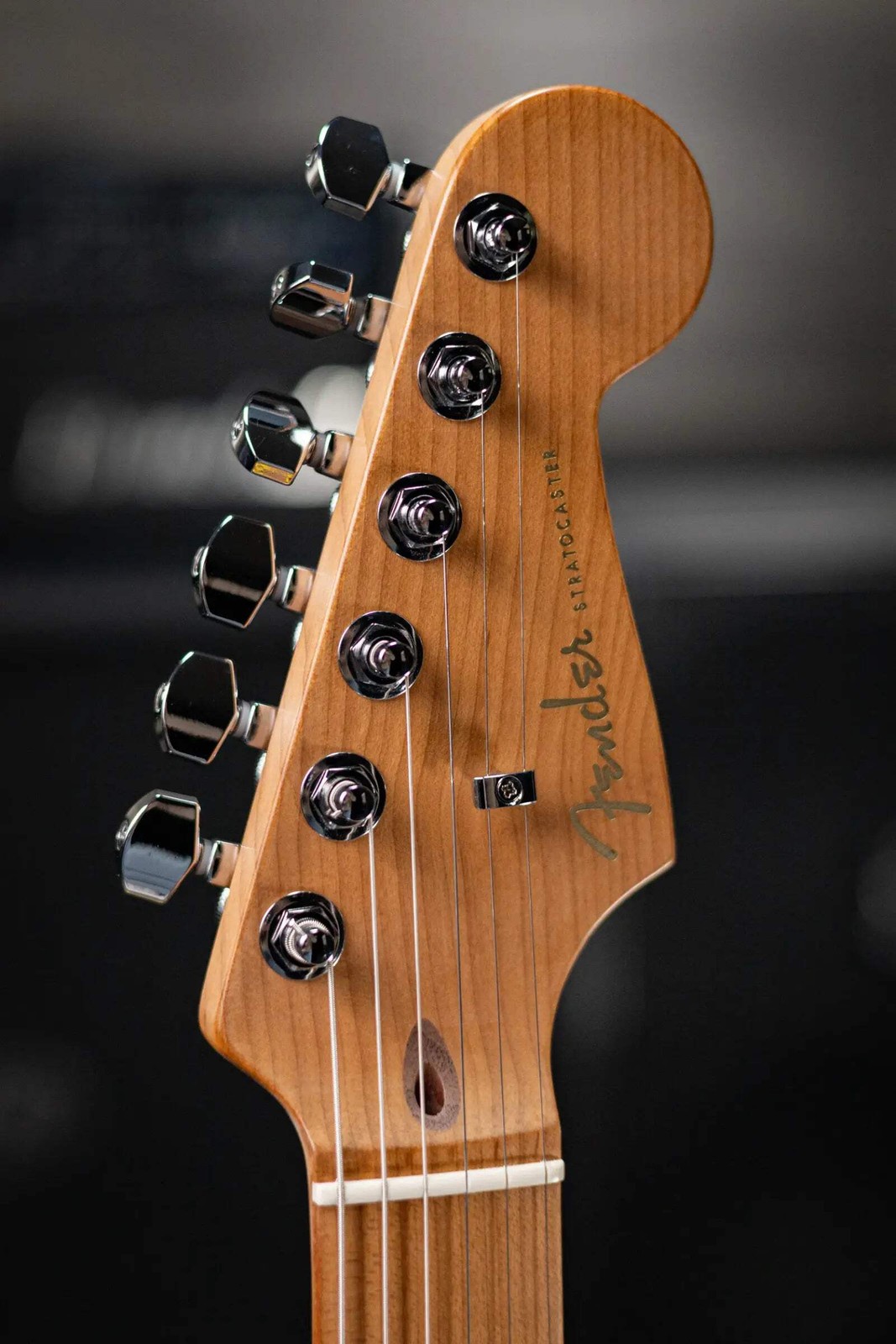 Fender Limited Edition American Ultra II HSS Stratocaster Electric Guitar – Graf