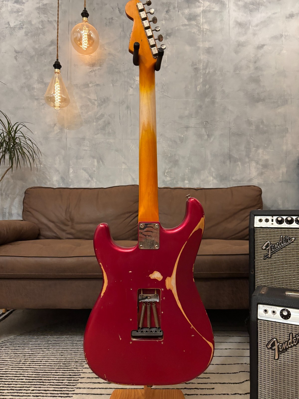 Fender Stratocaster 1963 Glas Custom Candy Apple Red Relic 7.6lbs w/ Tweed Case