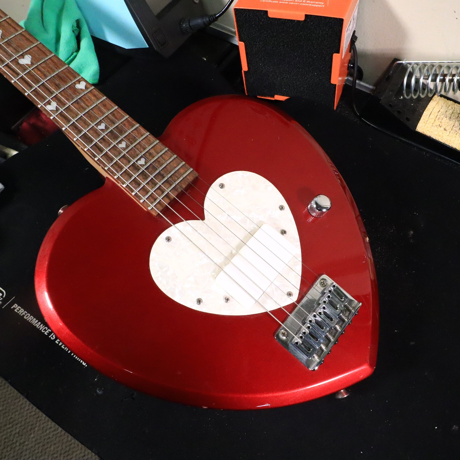 Daisy Rock Heartbreaker Short Scale Red Heart Electric Guitar