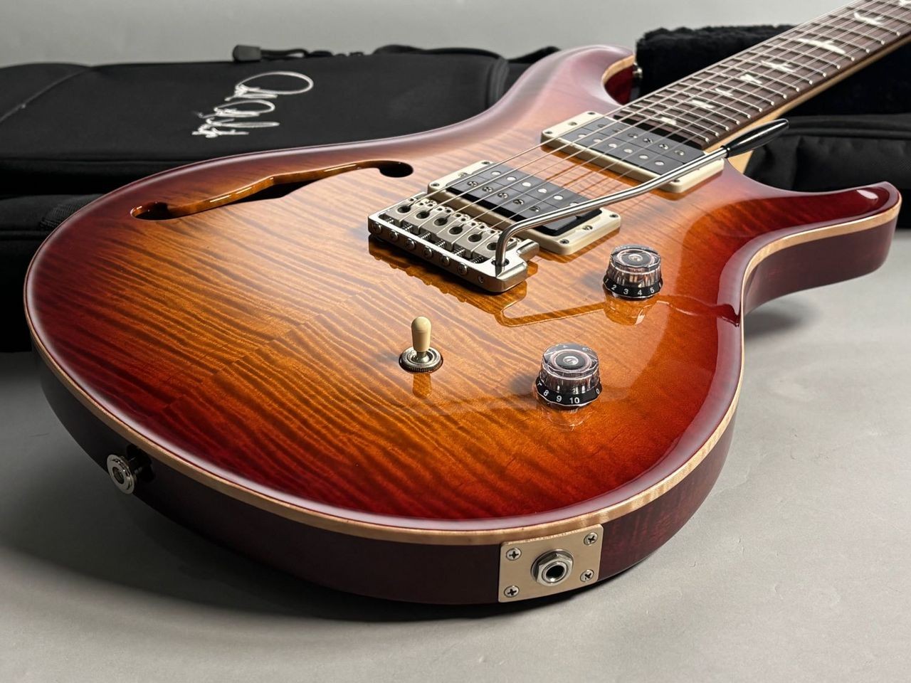 Paul Reed Smith PRS CE 24 Semi-Hollow Dark Cherry Sunburst Electric Guitar