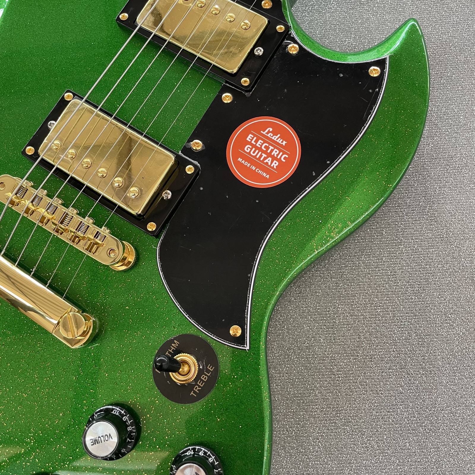 Metallic Green Solid Body Electric Guitar Bone Nut Rounded fret Edge fats ship