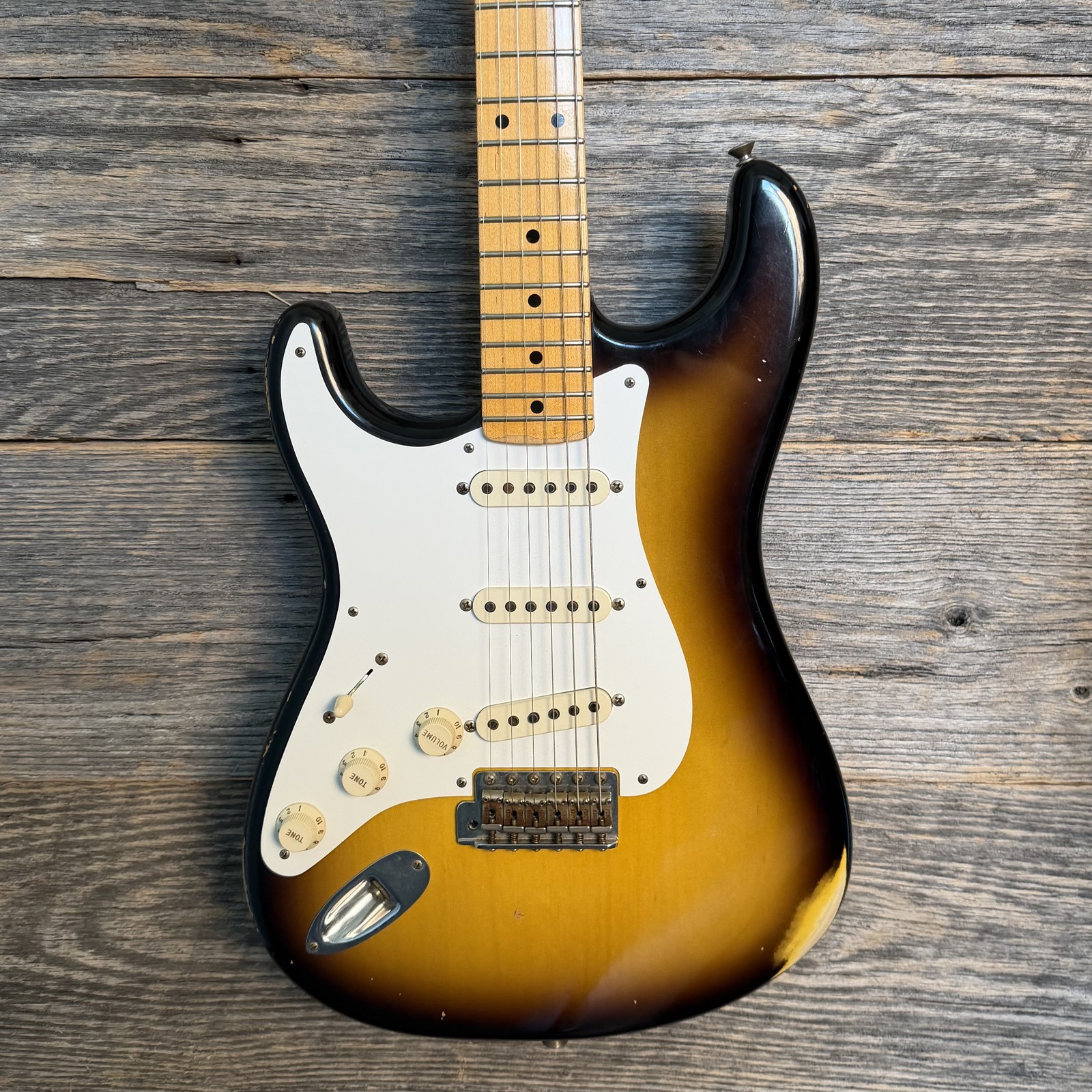 Used ’07 Fender LH 56′ CustomShop Journeyman Relic Stratocaster – Tobacco Burst
