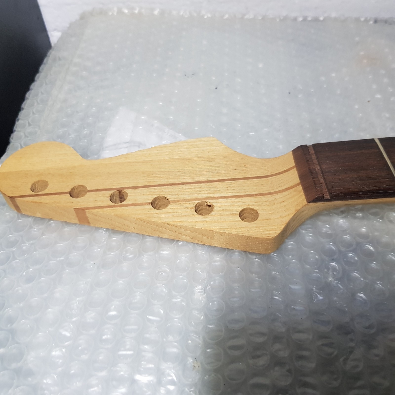 80’s NECK THROUGH SWAMP ASH BODY STR*T – made in GERMANY