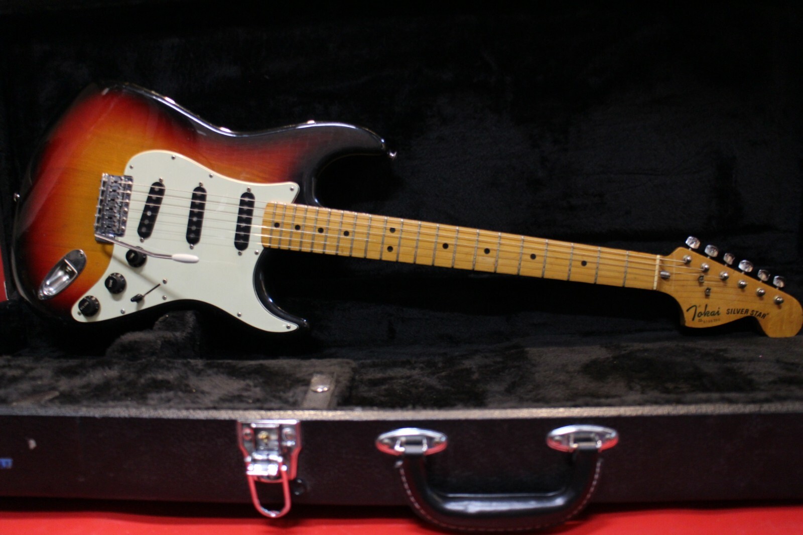 USED Tokai Silver Star Stratocaster Model Electric Guitar GT357 230713