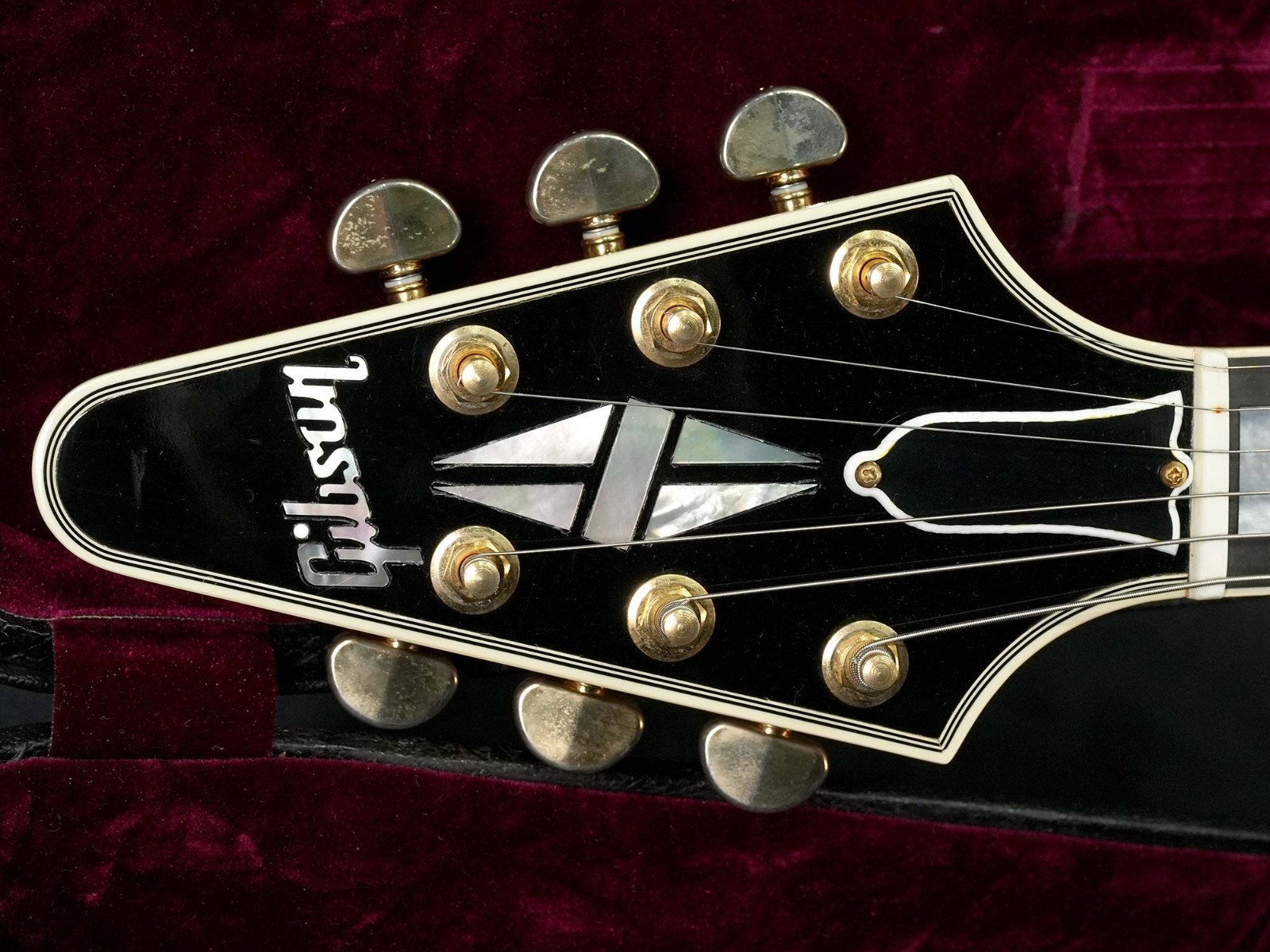 Gibson Custom Shop Flying V Custom Ebony w/Richlite Fingerboard 2015 E.Guitar