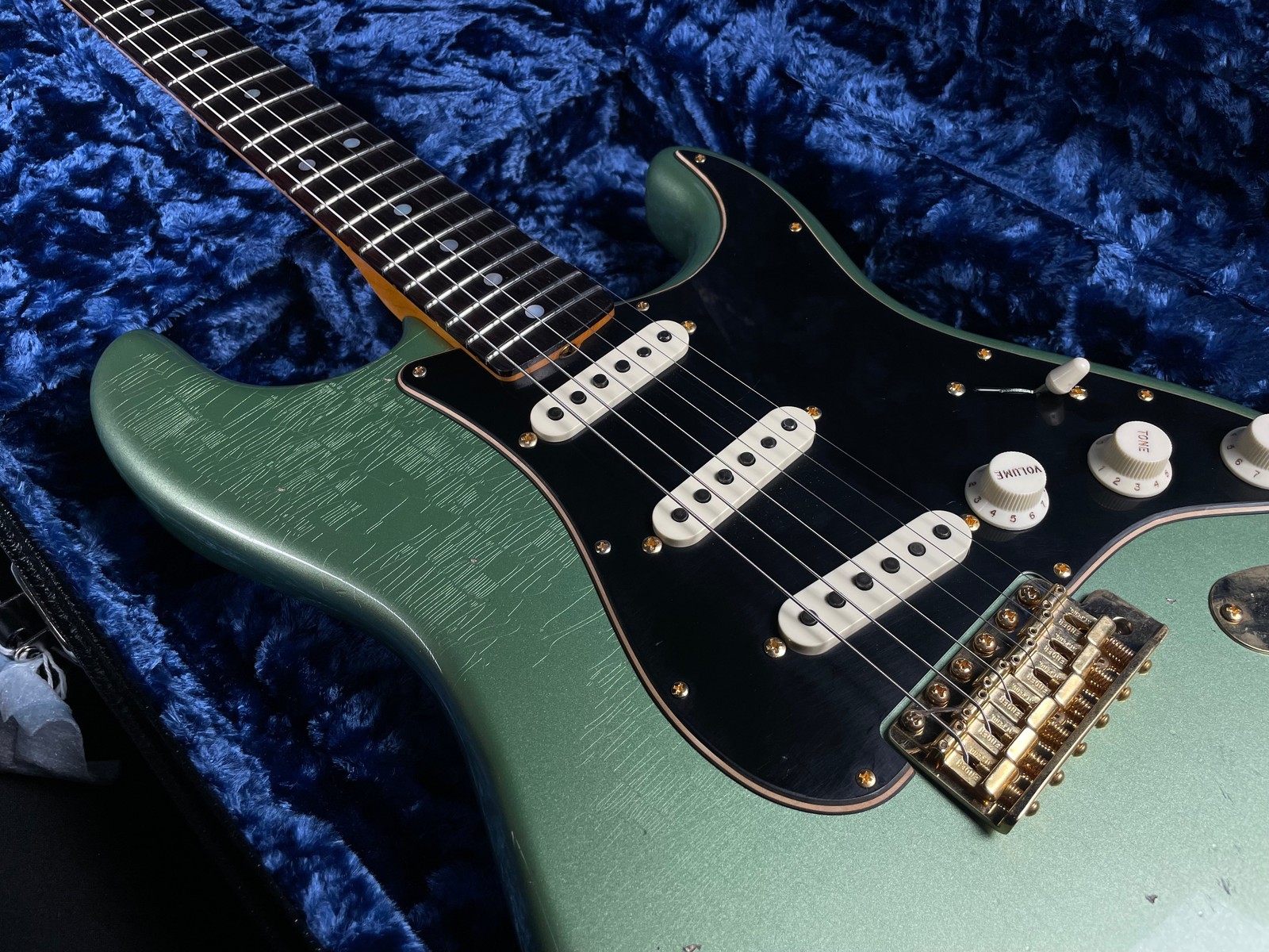 Fender Custom Shop LTD 1965 Dual-Mag Stratocaster – Aged Sage Green Metallic
