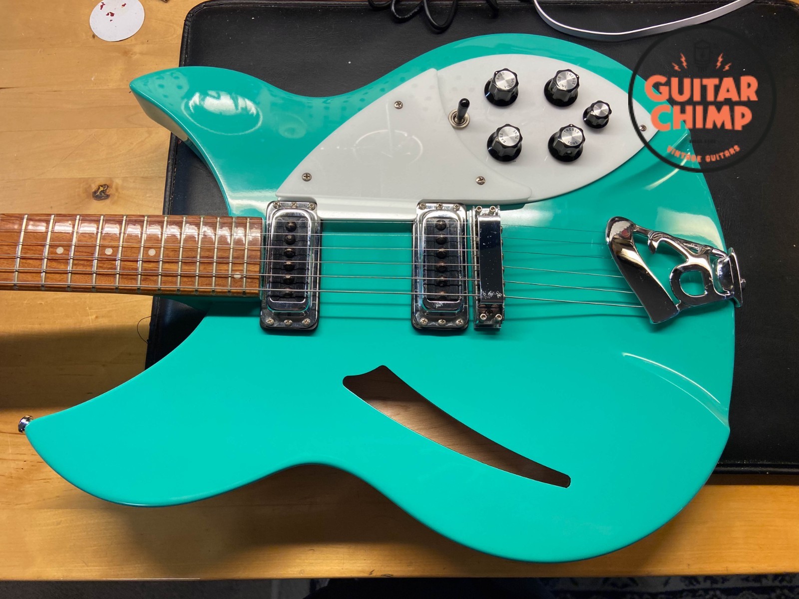 2000 Rickenbacker Limited Edition 330 Sea Green | Rare Finish | Excellent | Orig