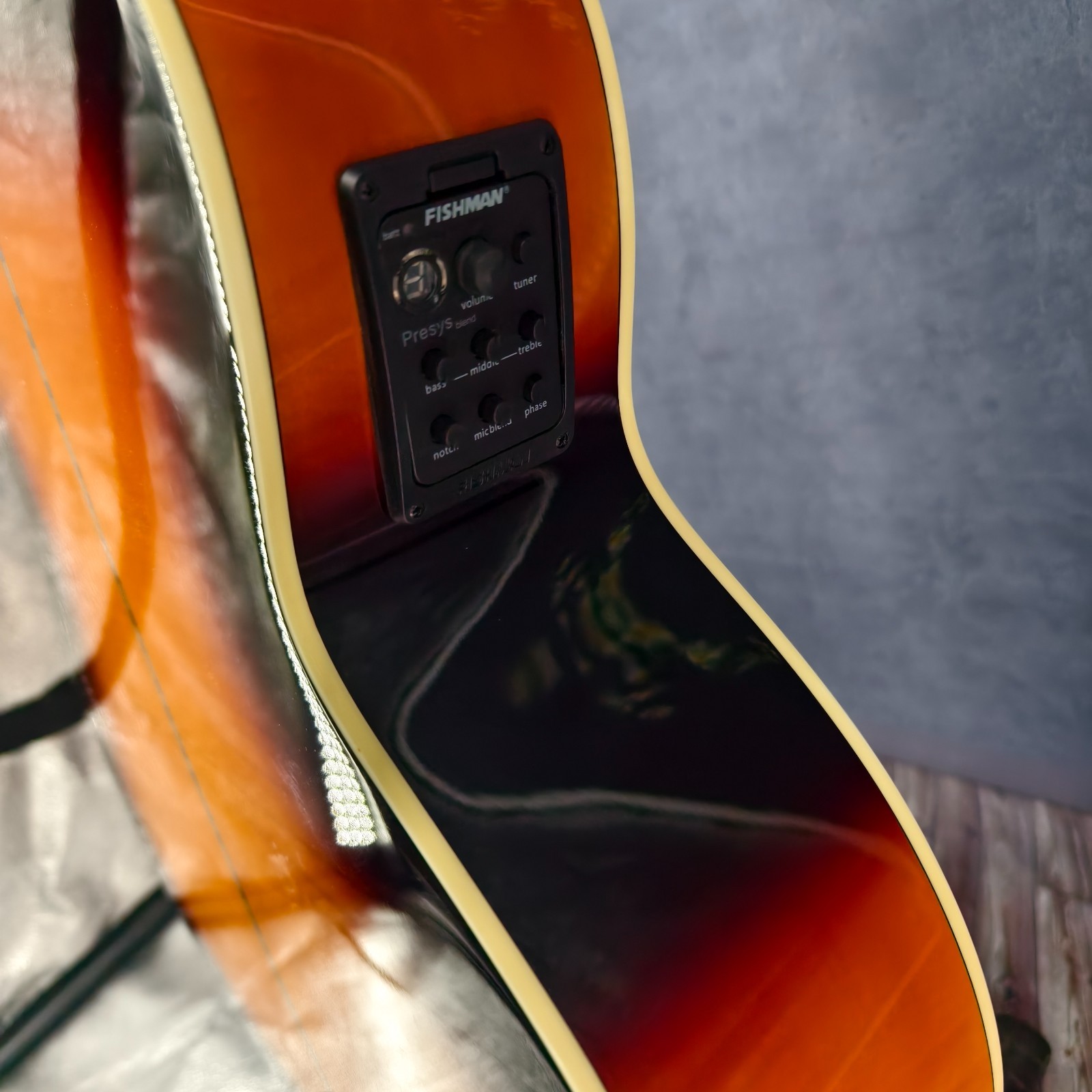 Ship US SJ-200 Standard Acoustic-Electric Guitar Vintage Sunburst Solid Spruce