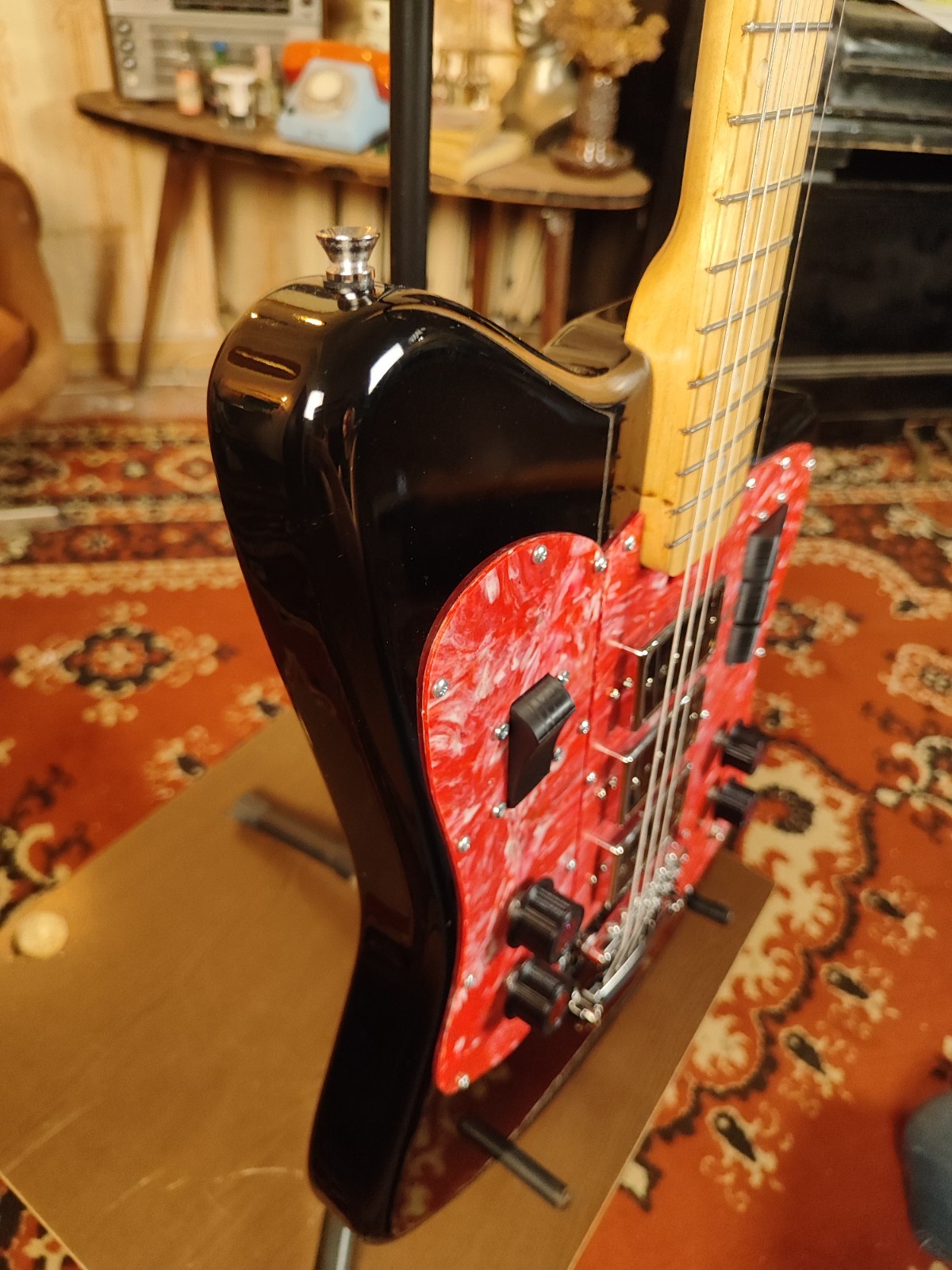 Formanta Style USSR Electric Guitar Built In Tone Bender Soviet Germanium Fuzz