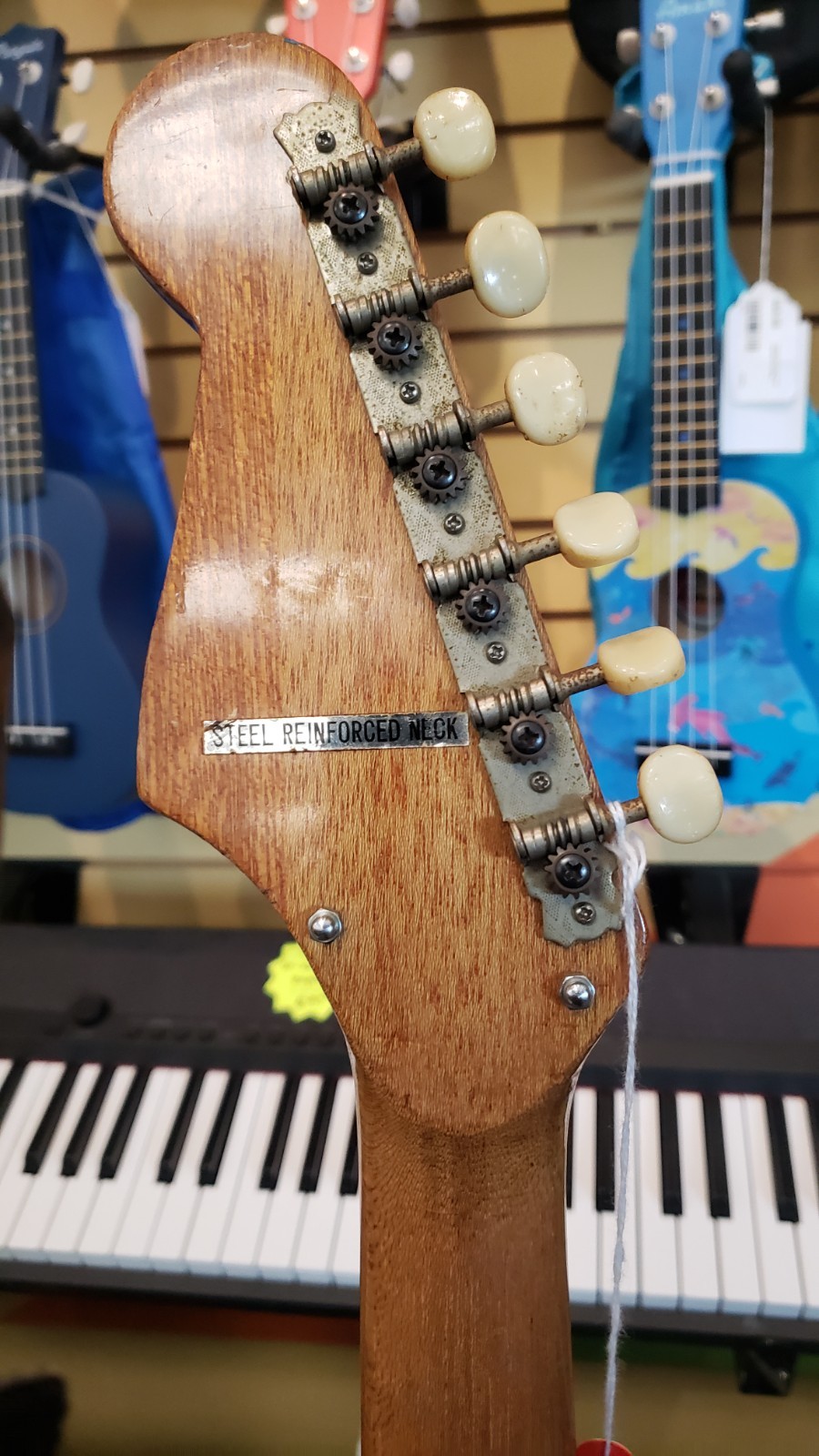 Teisco Del Ray E-200 Tulip 1960’s Sunburst w/case