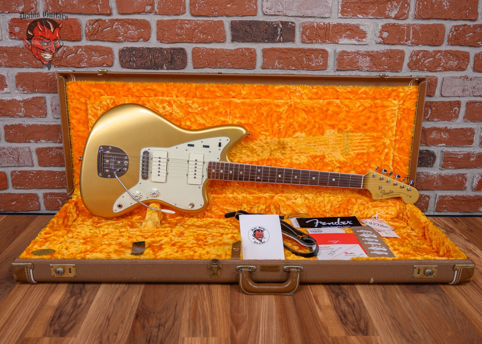 Fender American Vintage “Thin Skin” Jazzmaster Aztec Gold 2015 w/OHSC