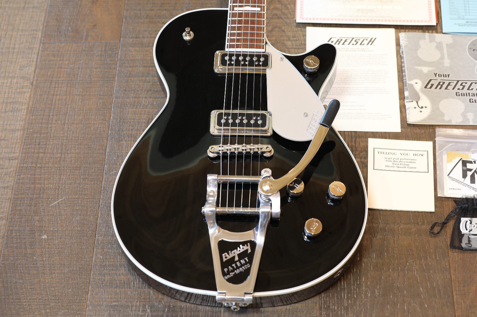 Gretsch G6128TDS-PE-BLK Player’s Edition Jet DS Black w/ Bigsby + COA OHSC