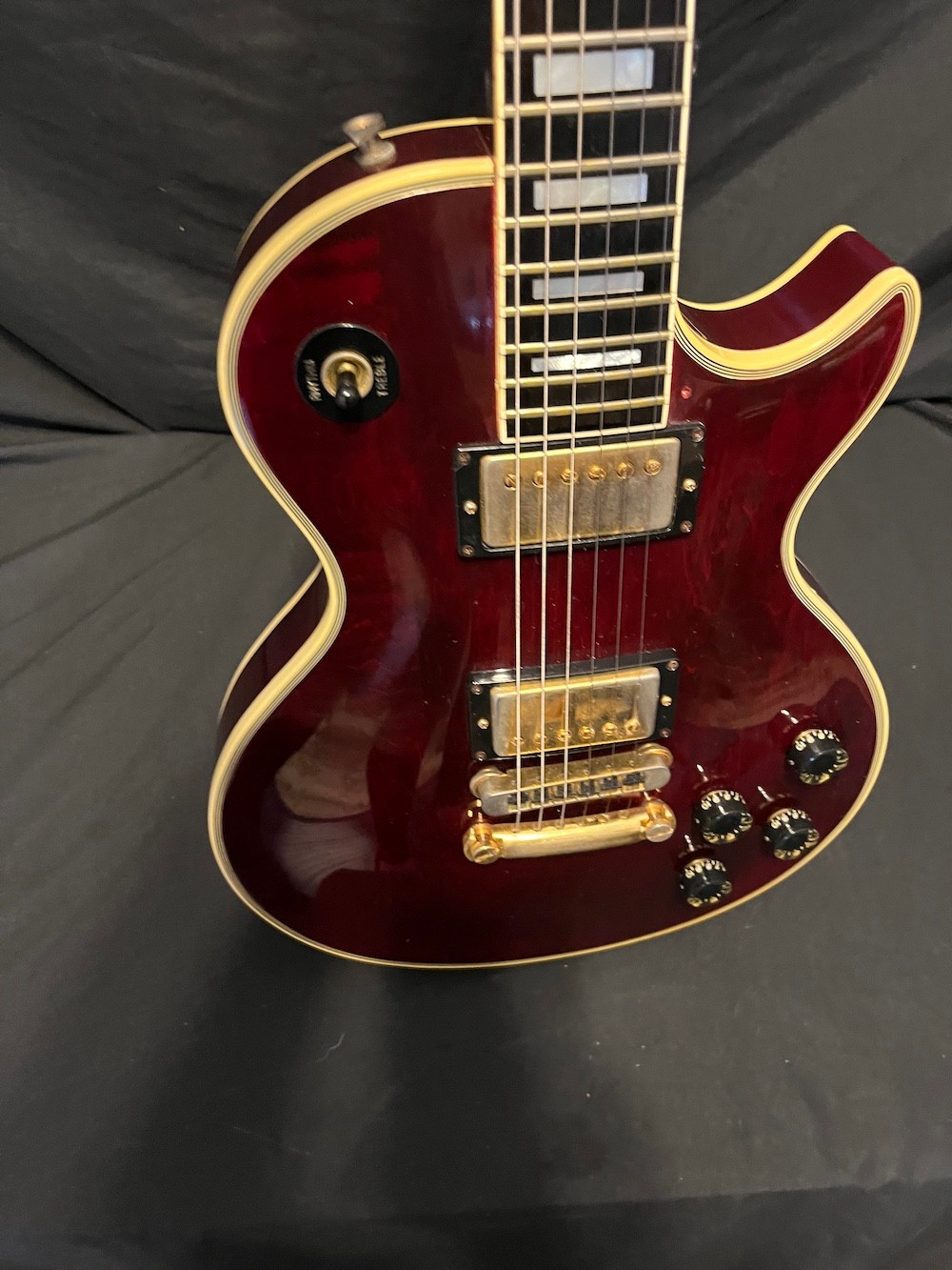1982 Vintage Gibson Les Paul Custom Guitar in Wine Red W/Case-Excellent!