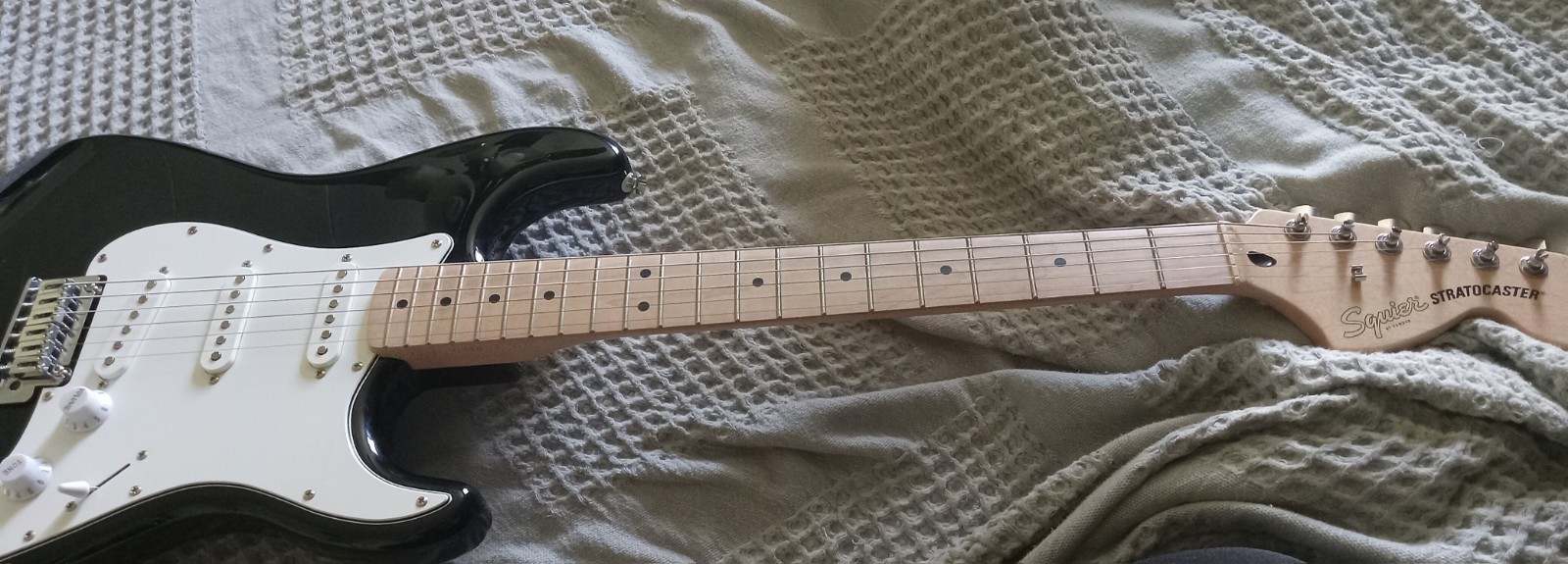 NEW! Fender Squier Strat Black & White Pickguard
