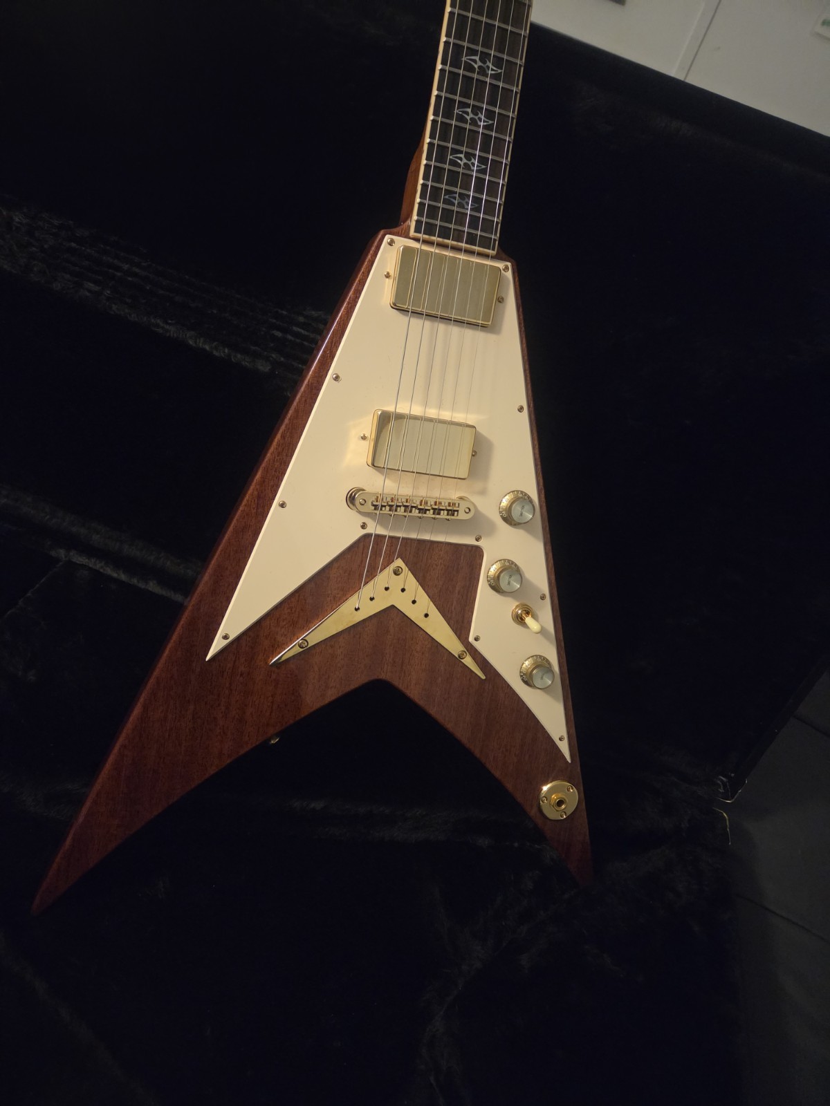 Dean USA Vengeance Pickguard Natural Mahogany Electric Guitar with case