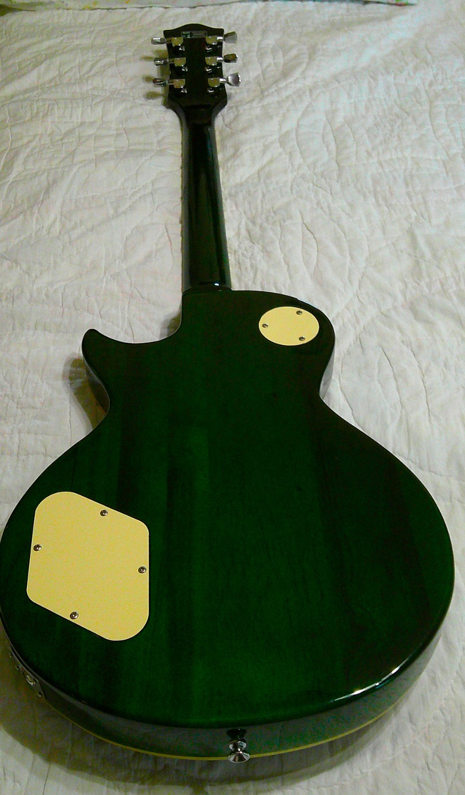 BEAUTIFUL “IYV” LES PAUL COPY/STYLE EMERALD GREEN GUITAR SUPER WELL MADE