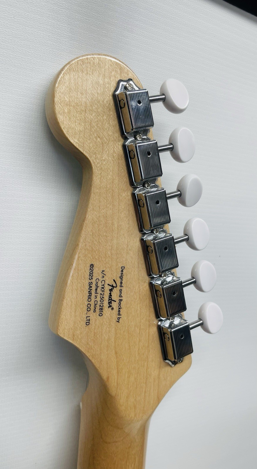 New Squier x Hello Kitty Stratocaster Electric Guitar – White W/ Gig Bag Free SH
