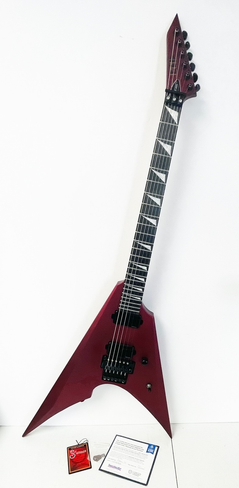 ESP LTD Arrow 1000 Deluxe Guitar Candy Apple Red Satin EMG 81/85 Floyd Rose