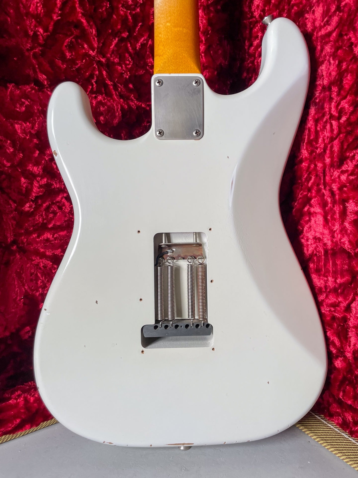 2006 K-Line S-Type #009 Stratocaster Style Olympic White Relic w/HSC