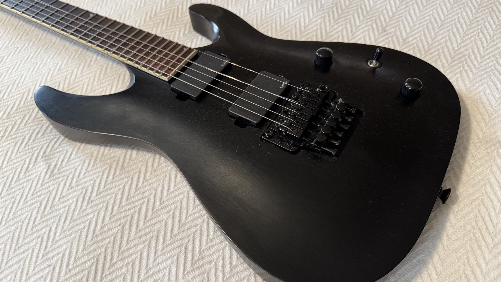 Jackson SLATXMG3-6 Active EMG’sUS NeckThru