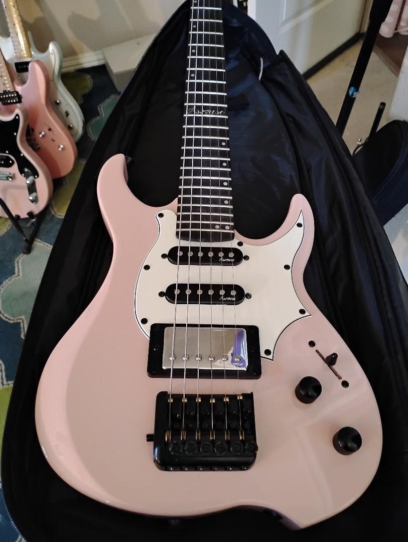 Headless Guitar. Full scale 24 fret neck. Maple Body & Neck