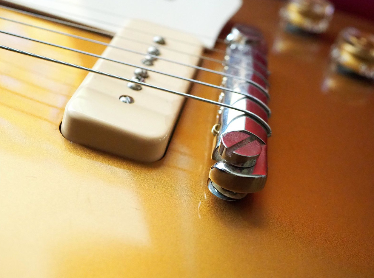 2004 Gibson Les Paul R4 Goldtop – Lollar P90s, 3.85 kg, w/ COA, Upgraded