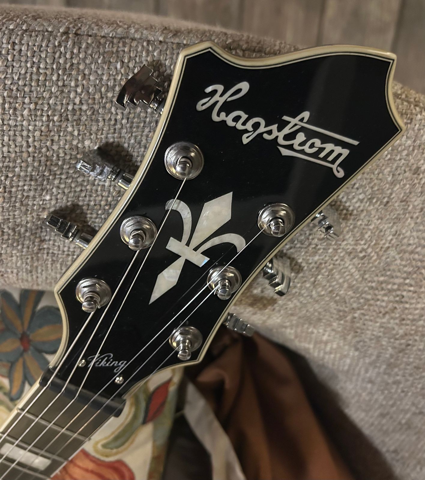 2021 Hagstrom Viking Deluxe Semi-Hollowbody Electric Guitar, Tobacco Sunburst