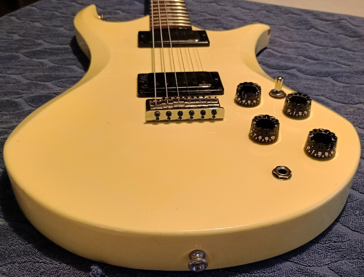 1982 MATSUMOKU JAPAN VANTAGE Avenger X-77 w/EMG JH James Hetfield Pickups OHSC