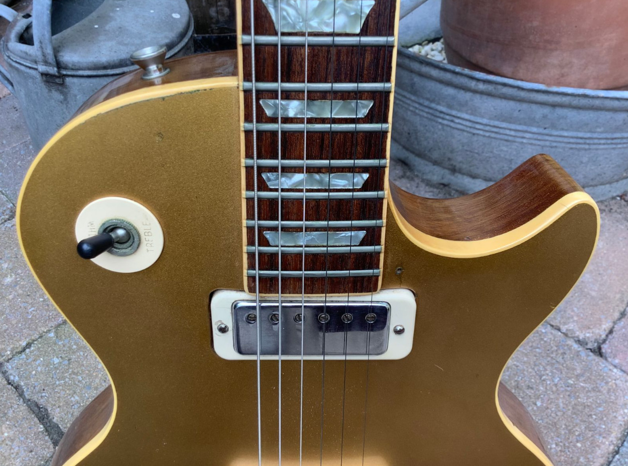 1977 Gibson Les Paul Deluxe Goldtop – Vintage LP, Original, Worn-In Player Grade