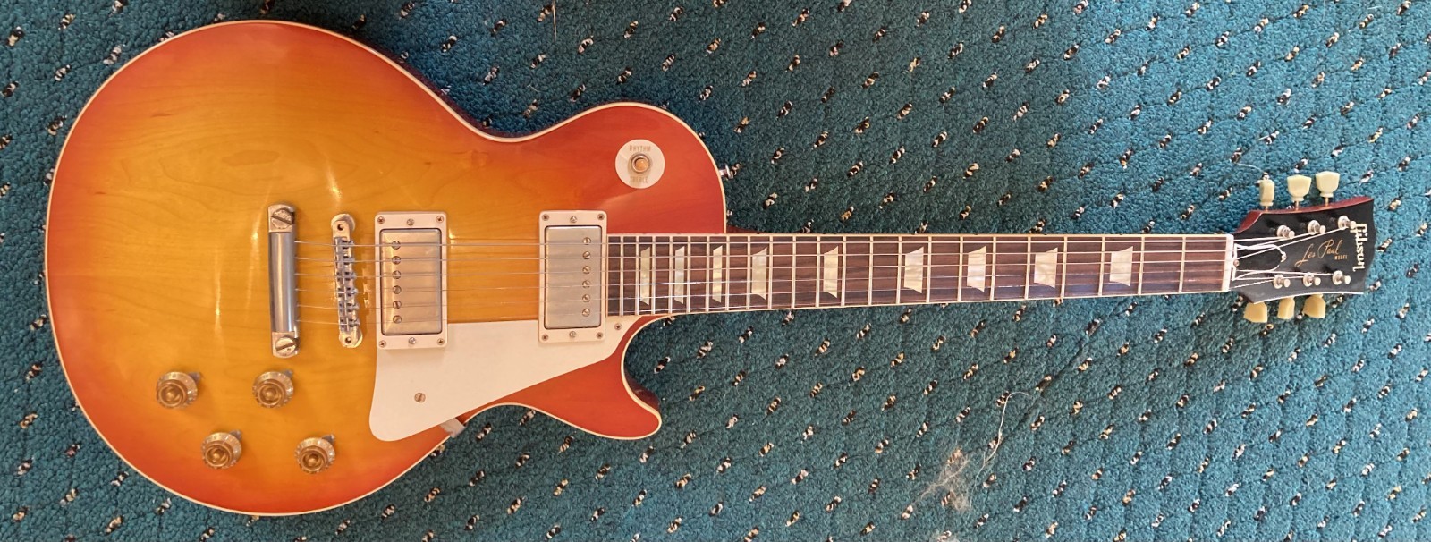 Gibson Custom Shop 2012 Historic 1958 Les Paul VOS Plain Top Washed Cherry 2012