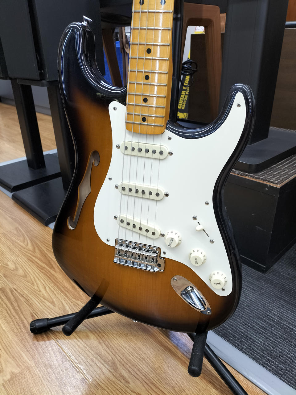 FENDER Eric Johnson Signature ST Thin Used Electric Gutiar
