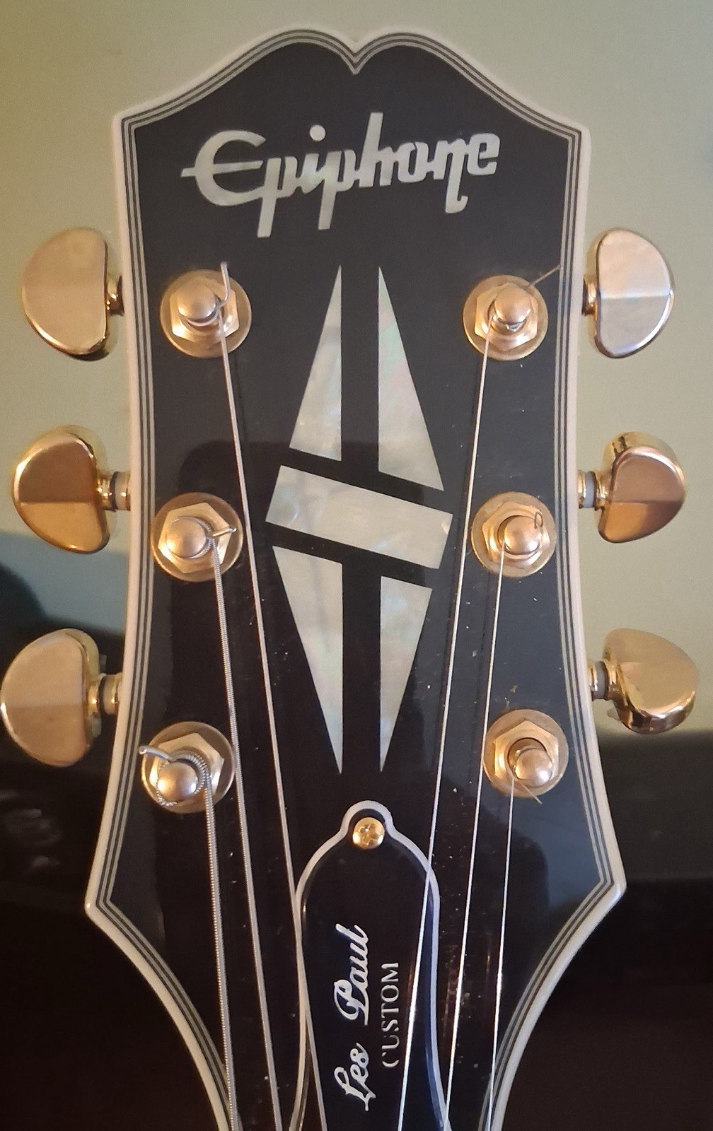 Epiphone Les Paul Custom Black Electric Guitar 2022 EMG 57 66