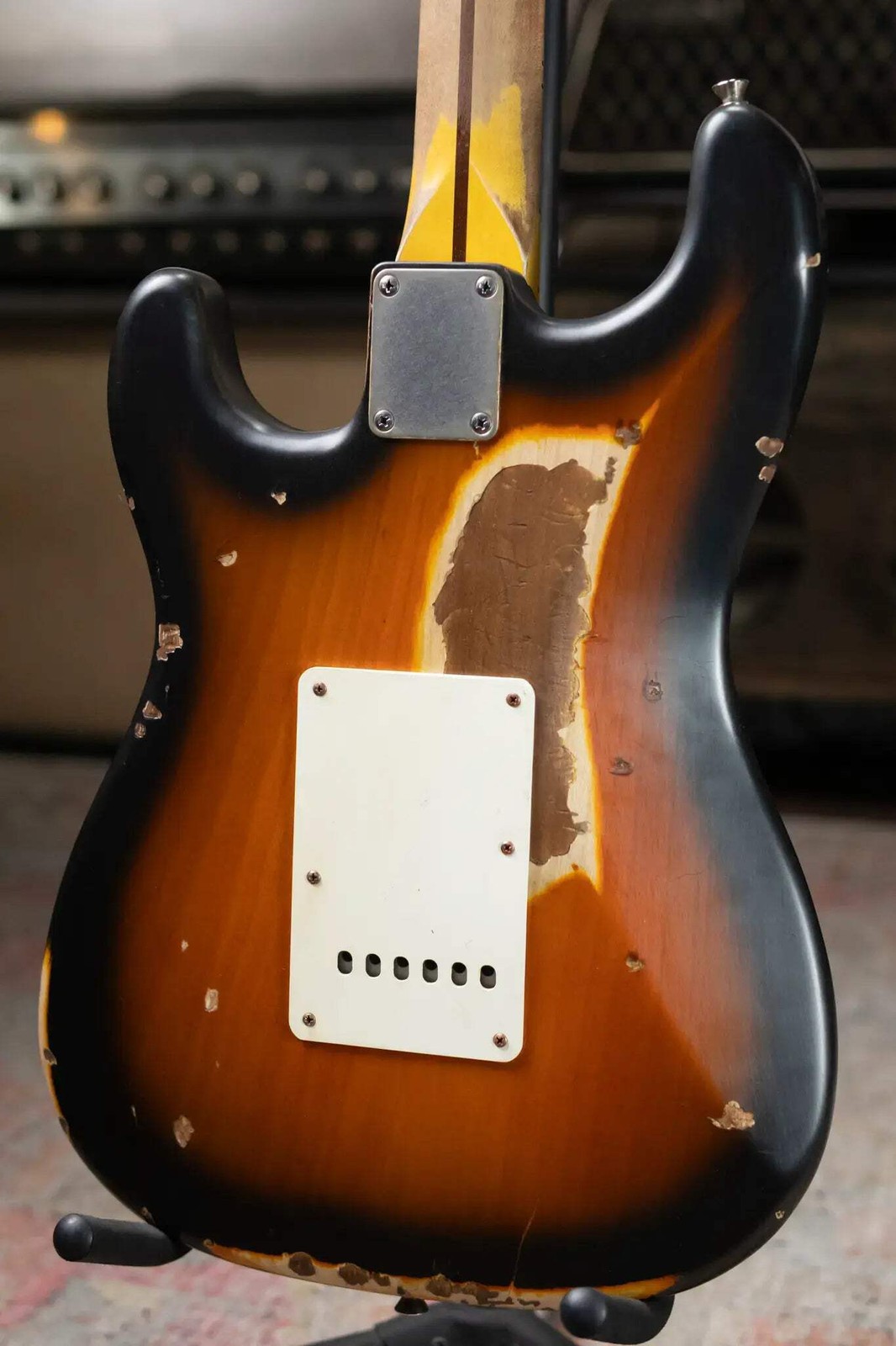 Nash S-57 Electric Guitar – 2-Tone Sunburst with Hardshell Case