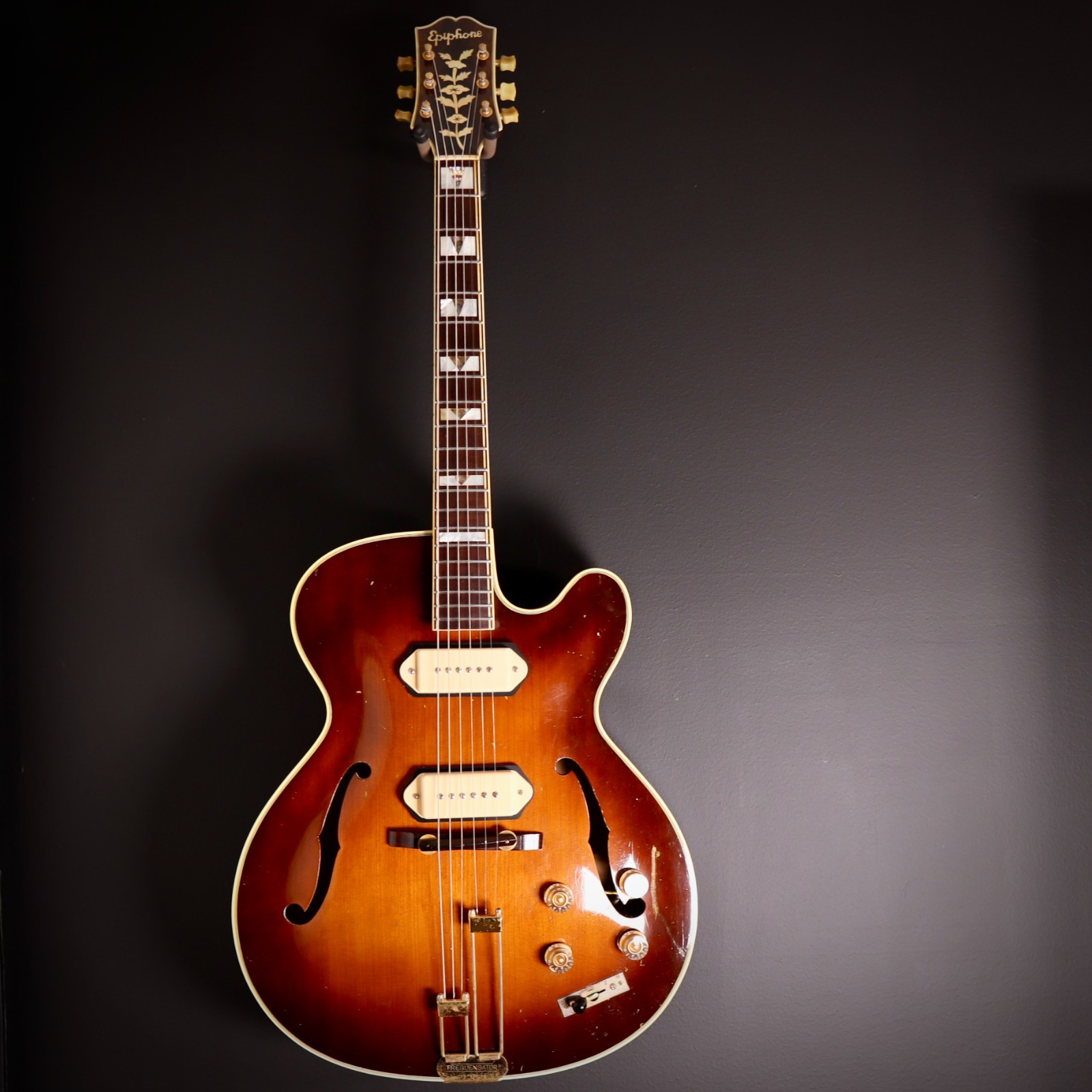 1950 Epiphone Zephyr Deluxe Regent – Lollar P90s