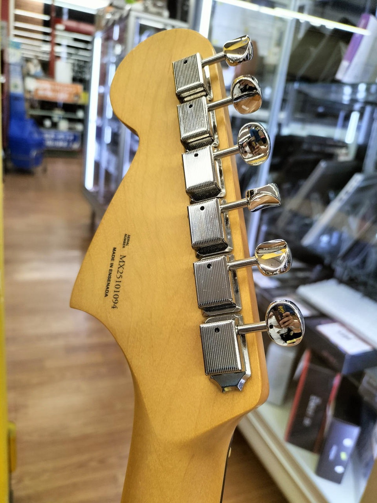 FENDER PLAYER II JAGUAR RW HLY Used Alder body Rosewood fingerboard w/Soft case