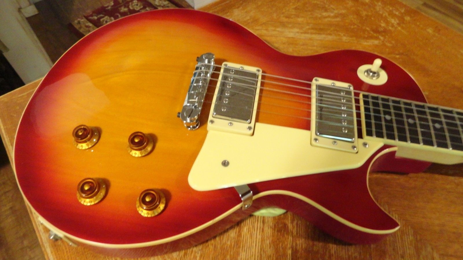 Gibson/Baldwin- Signature Series Les Paul electric guitar