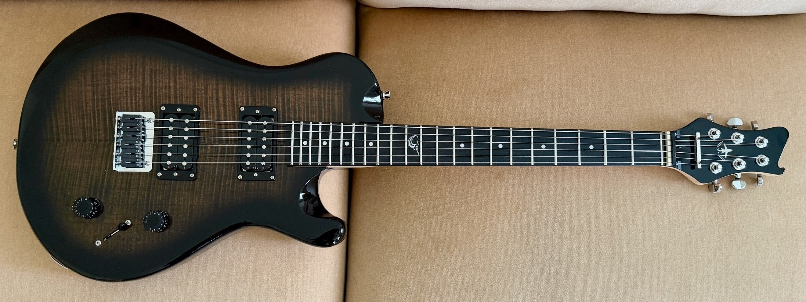 Journey OE990BK Travel Electric Guitar with back pack