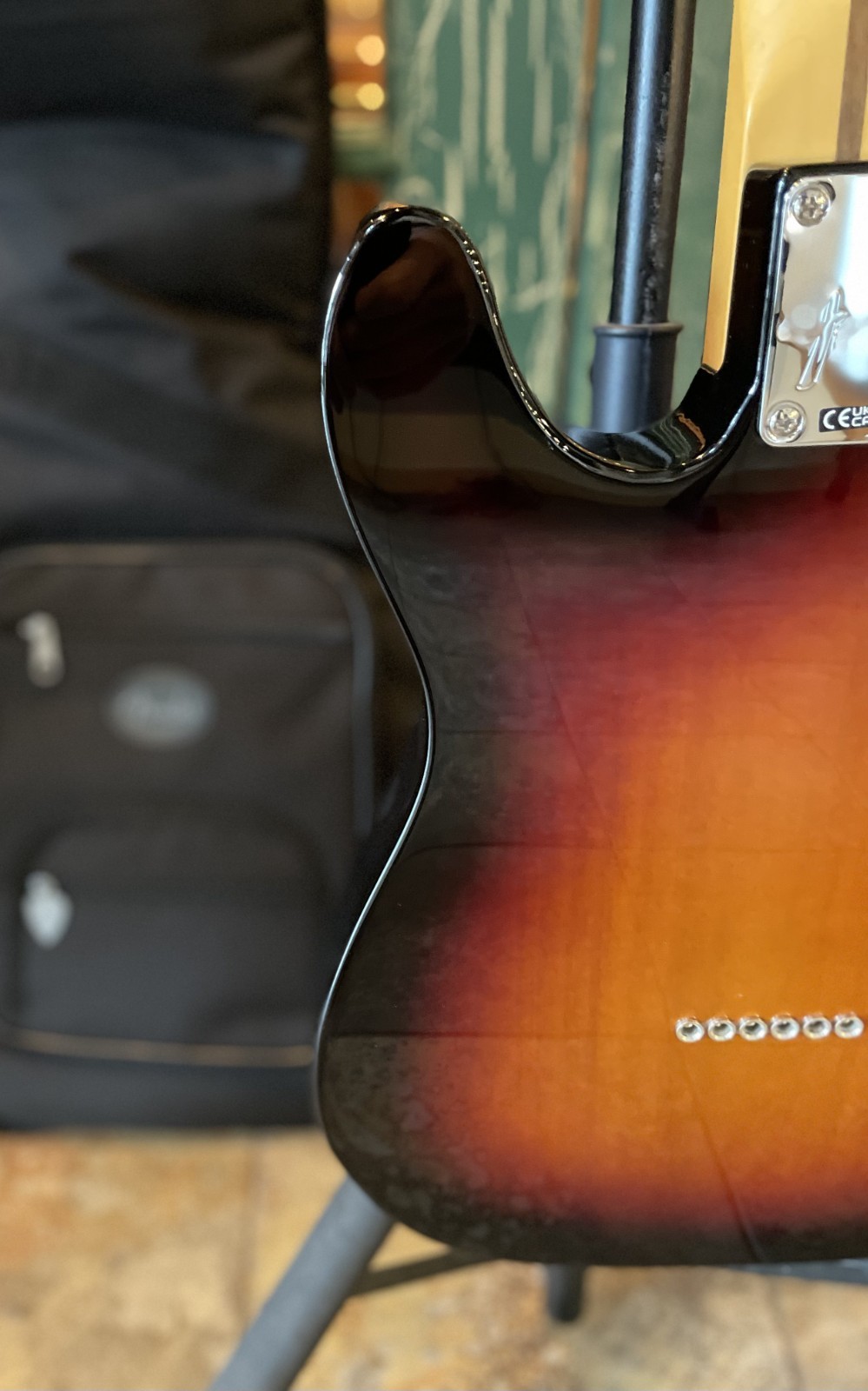 Fender American Professional Classic Telecaster in 3 Color Sunburst w Fender Bag