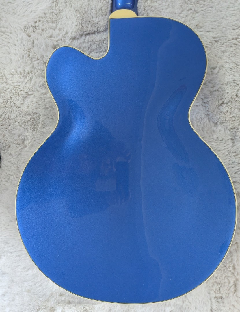 G2420T Streamliner Hollow Body with Bigsby, Broad’Tron BT-3S, Fairlane Blue