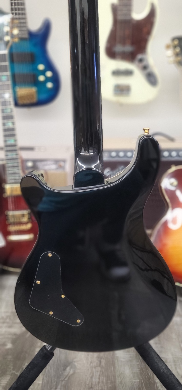 AIO Wolf W400 Electric Guitar – Sunburst Setup with 9-42 Strings GS-012