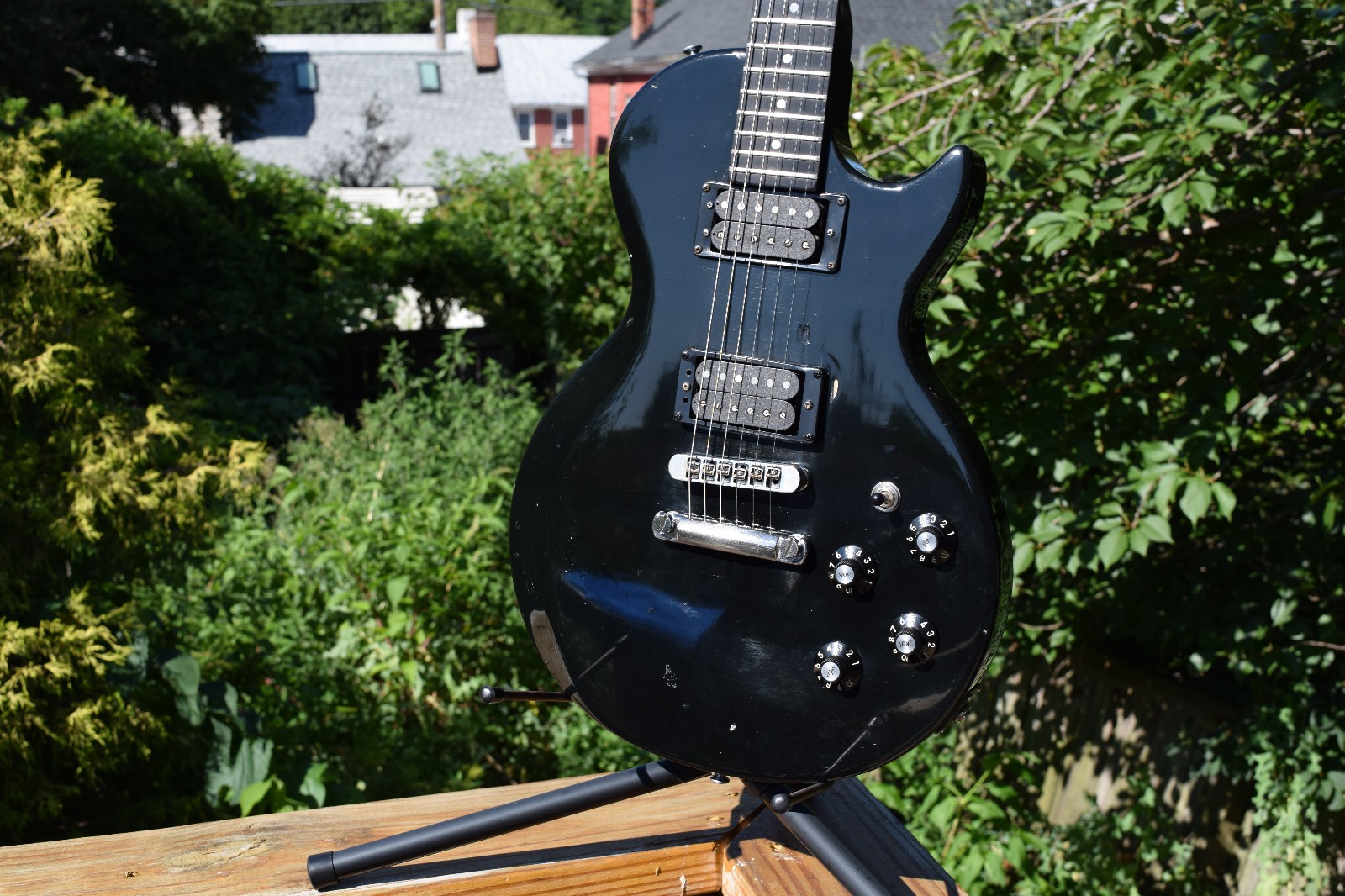 1983 Gibson Invader – Sonex 180 Deluxe Pickups – USA – Gibson Chainsaw Case