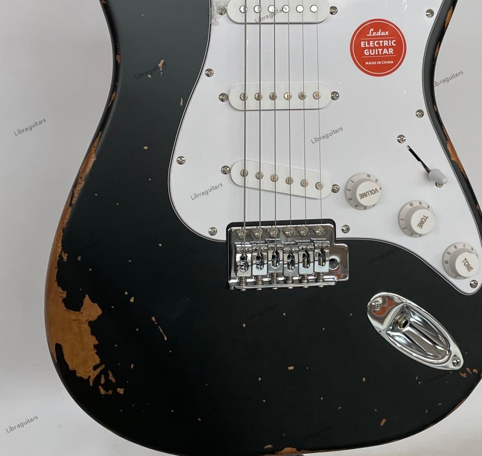 Vintage Aged Electric Guitar SSS Pickups Tremolo Bridge Chrome Hadware Black