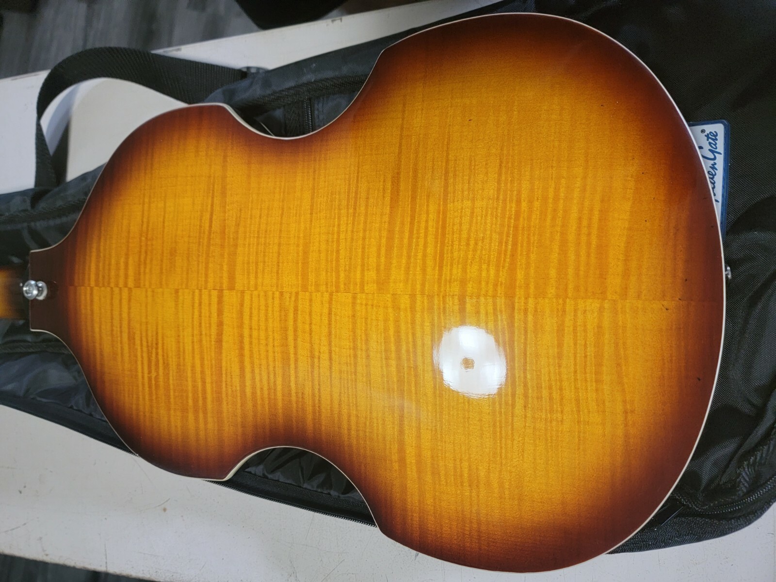 Rogue Guitar Beatles Bass