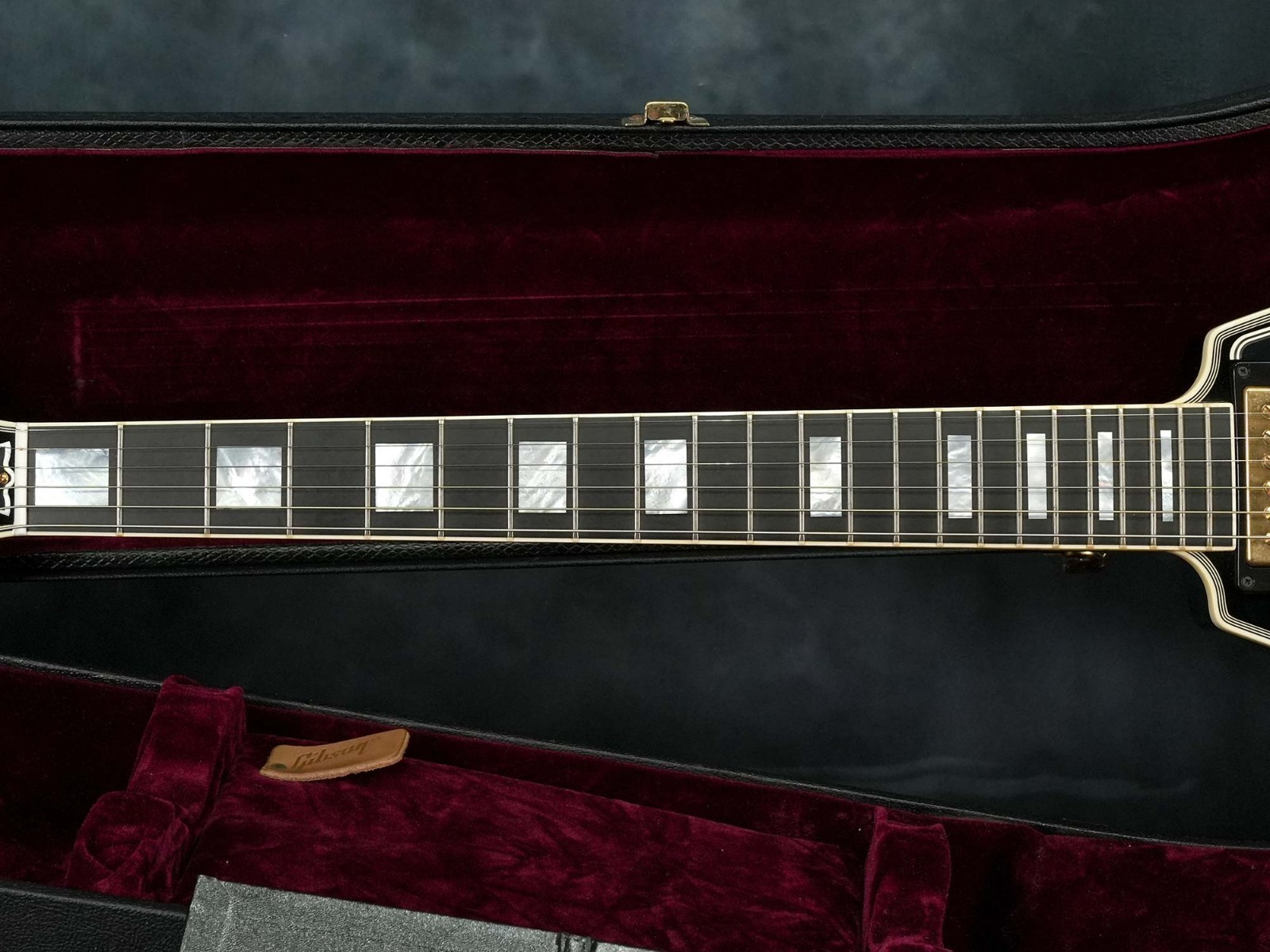 Gibson Custom Shop Flying V Custom Ebony w/Richlite Fingerboard 2015 E.Guitar