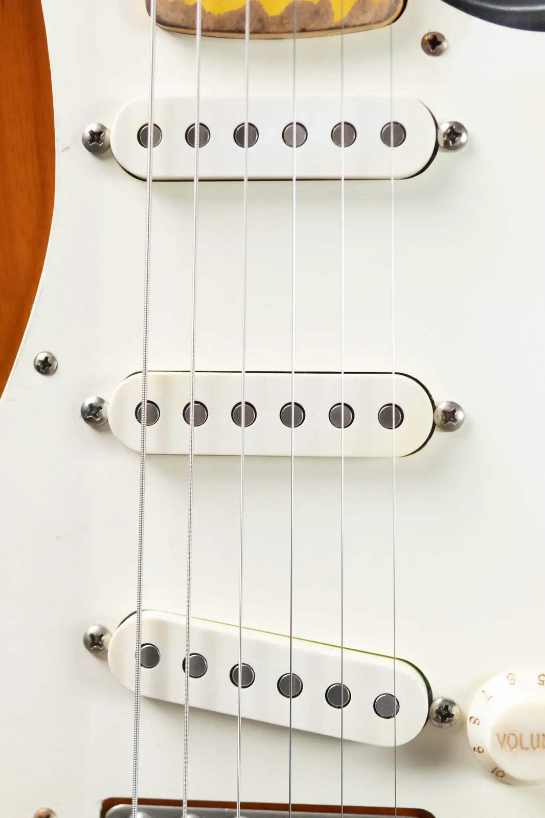 Nash S-57 Electric Guitar – 2-Tone Sunburst with Hardshell Case