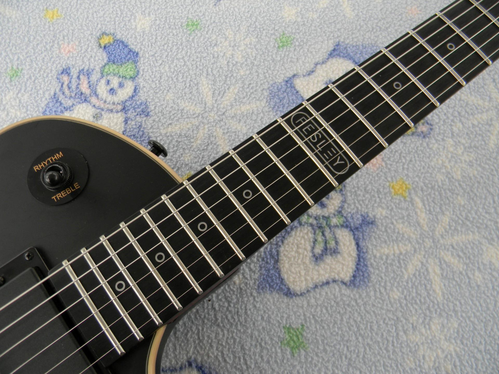 Fesley LP , Bound Flat Top, Capacitor Upgraded, Black Hardware, Cool