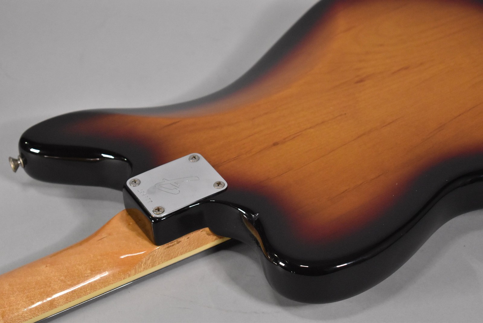 1971 Fender Jaguar 3-Tone Sunburst w/HSC