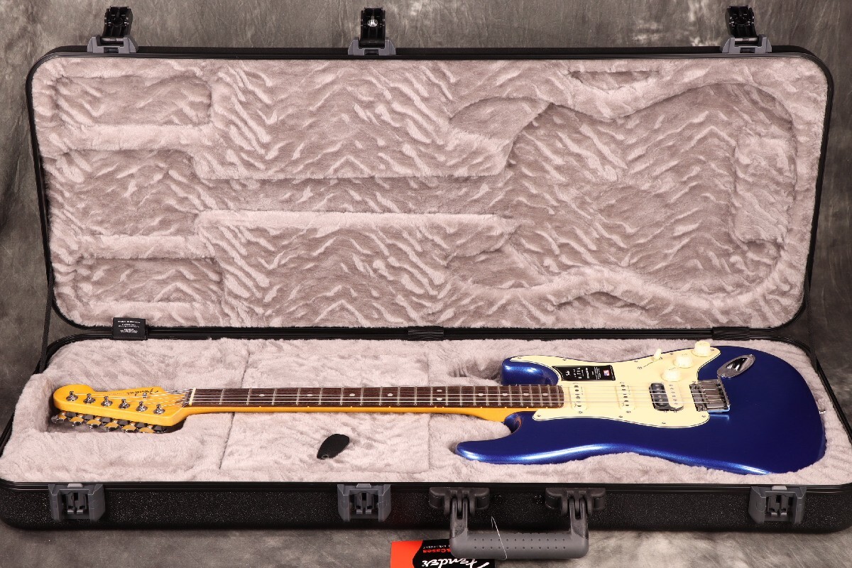Fender American Ultra Stratocaster HSS Rosewood FB Cobra Blue from JAPAN