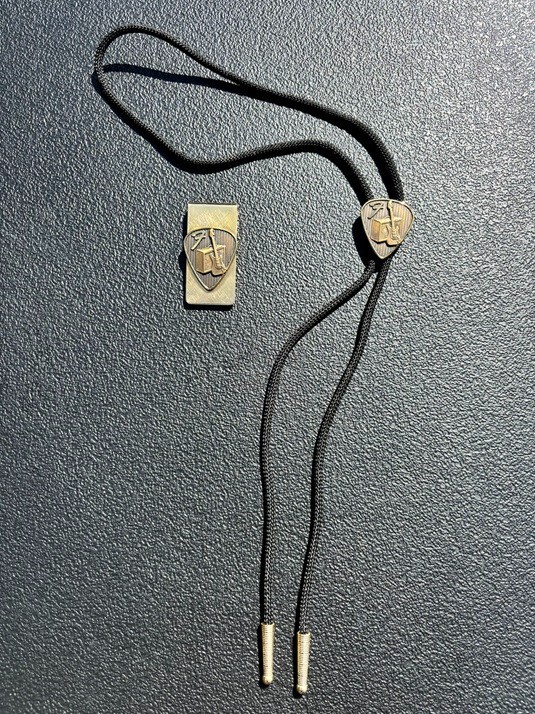 UNIQUE! – Fender Vintage Money Clip and Bolo Tie – Rare Promo Premium