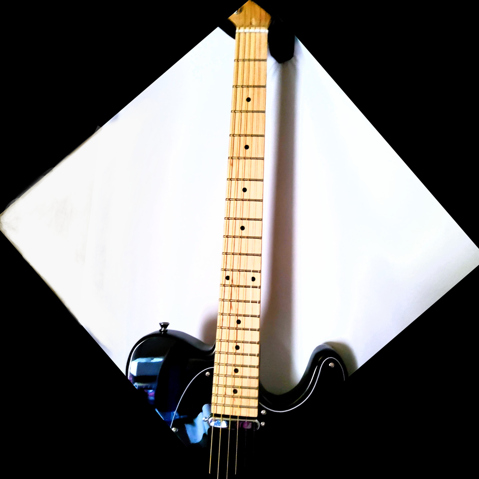🛷FREE SHIPPING!🛷+AMP! T Style Electric Guitar +Soft Case +Strap!
